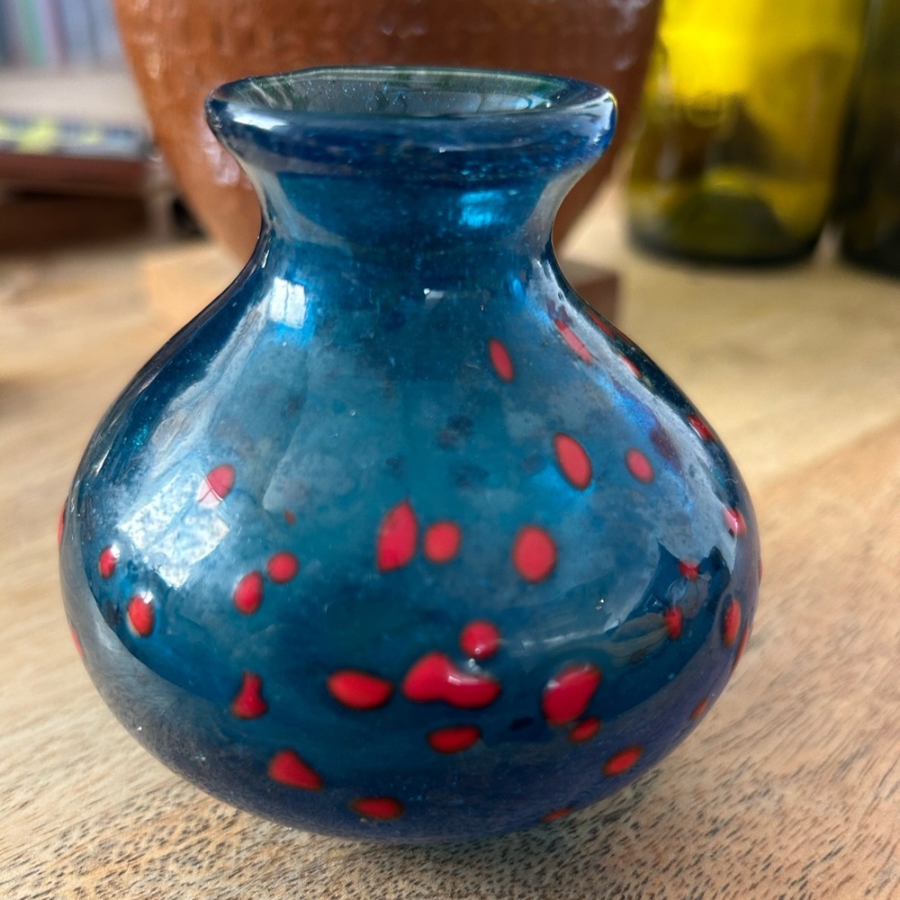 Blue Art glass vase with red freckles by KATHLEEN ANDERSEN,signed & dated piece.
